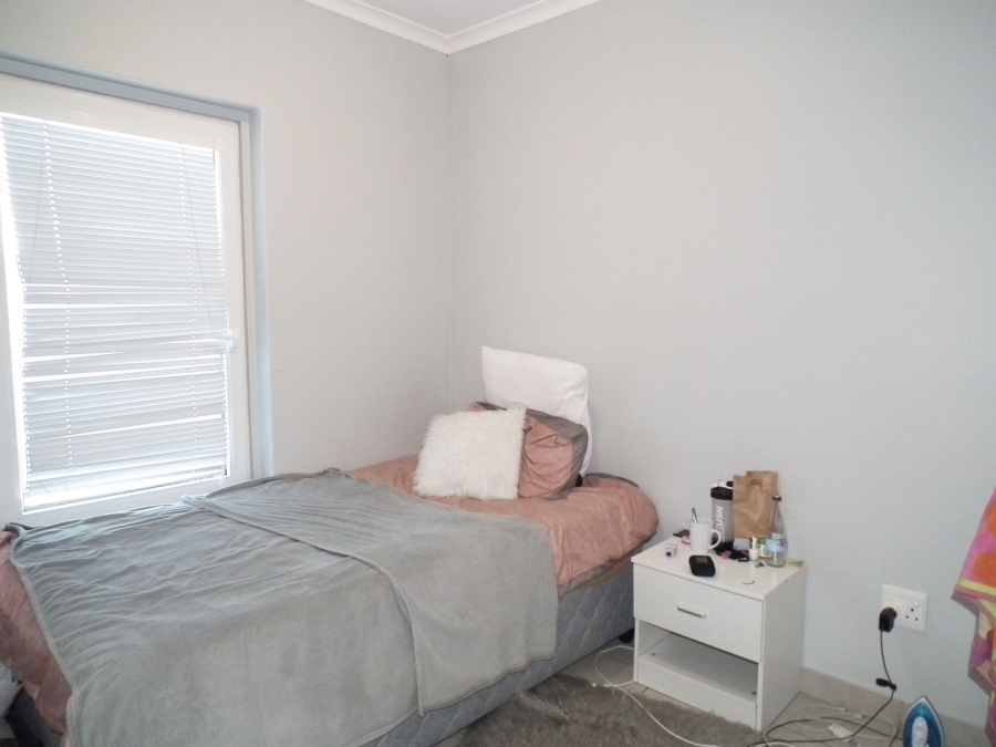 2 Bedroom Property for Sale in Amstelhof Western Cape